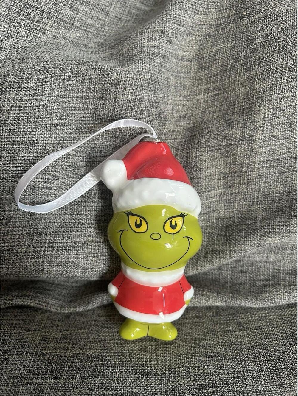 Hallmark Grinch Decoupage Christmas Tree Ornament